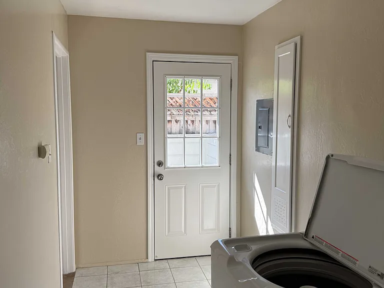 1851 Latham St #2 — Photo 9
