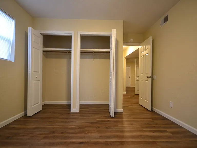 906 S Pike Ave — Photo 12
