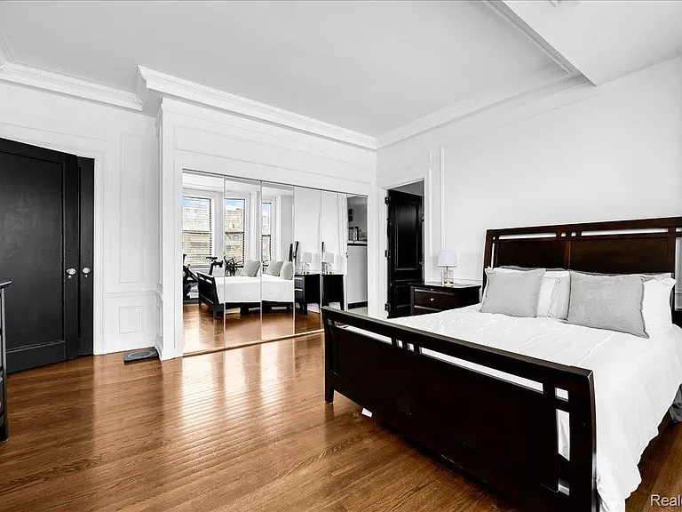 2900 E Jefferson Ave #D201 — Photo 17
