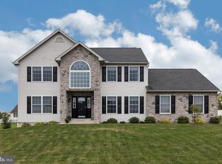 84 Dogwood Dr, Bernville, PA 19506