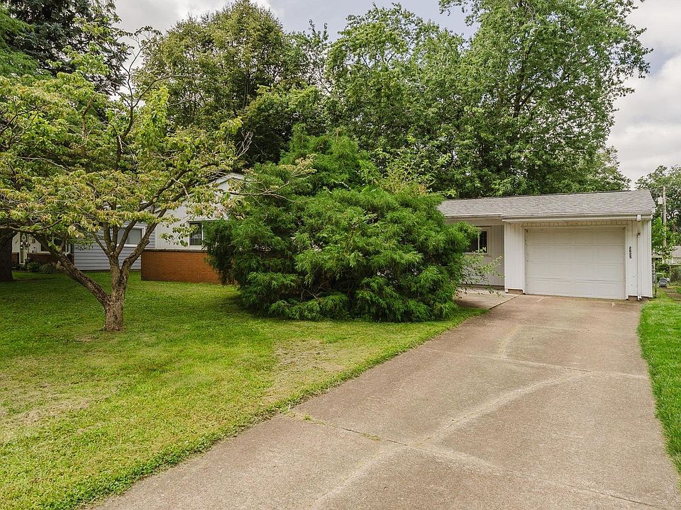 1st image of 2825 Hinde Ave