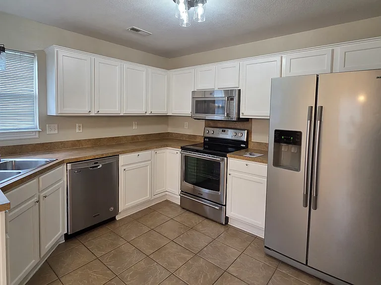 3505 SW Carriageway Ave — Photo 6