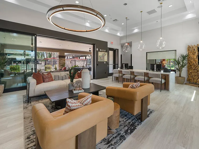 Altair Apartments — Photo 22