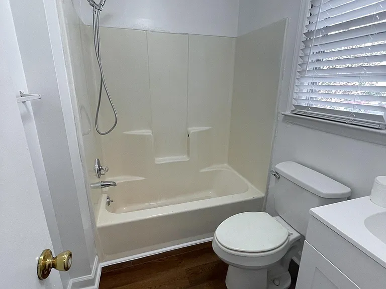 441 E Sprague St #B — Photo 7