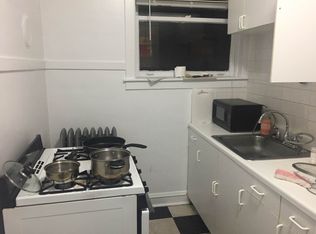 1010 Noyes St APT 311, Evanston, IL 60201