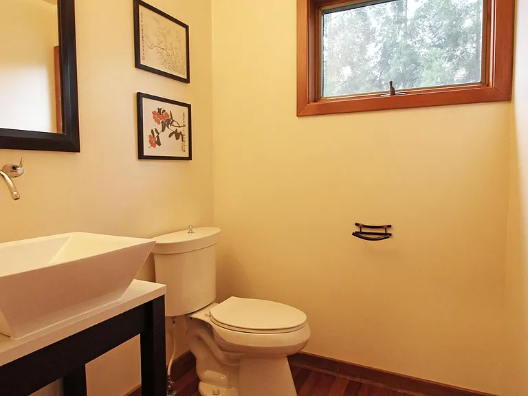 6872 Melrose Dr — Photo 57