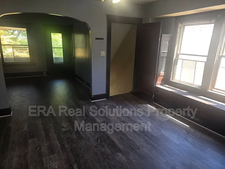 2611 Hood Ave — Photo 8