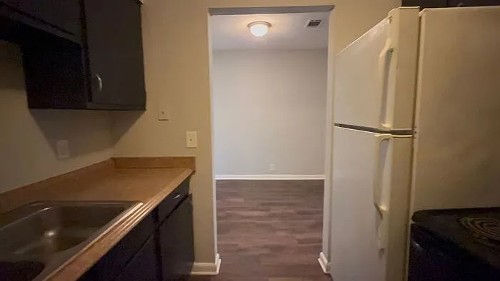 270 Tampa Dr #H12 — Photo 10