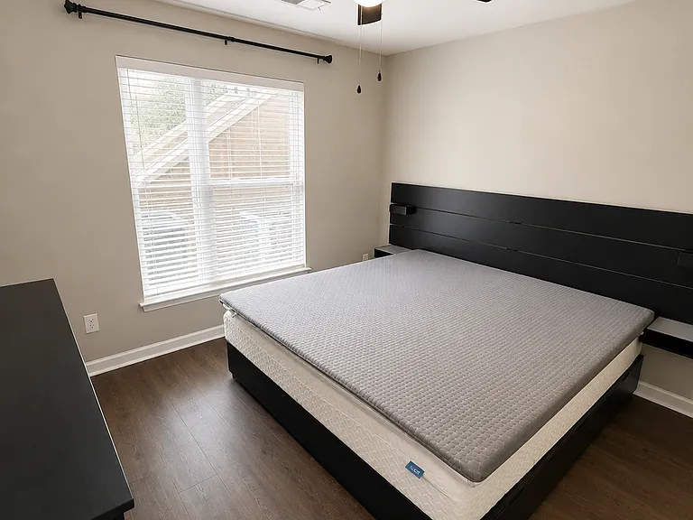 646 Raphael Pl — Photo 12