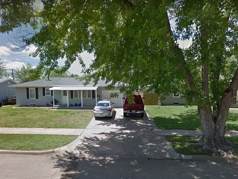 1st image of 1914 Lewis St
