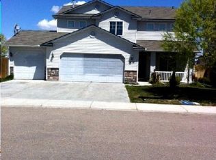 3824 E Clear Springs Dr, Nampa, ID 83686