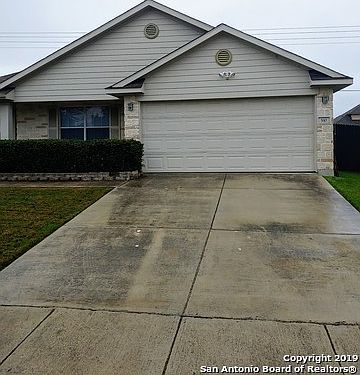 1st image of 510 Roadrunner Ave