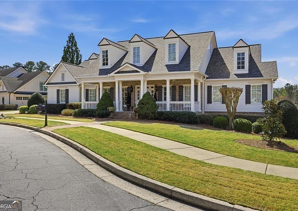 1st image of 807 Village Greene NW