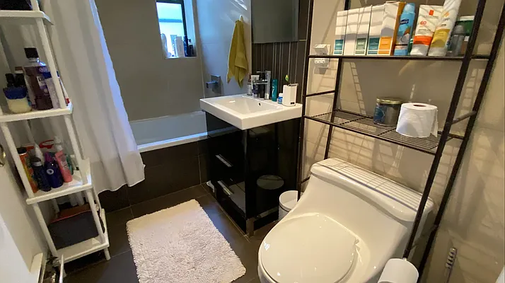 Rented by Nooklyn NYC LLC | media 8