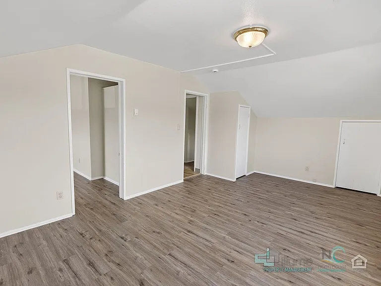400 N Holladay Dr — Photo 12