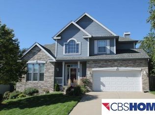 16604 Taylor St, Omaha, NE 68116