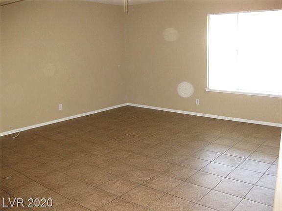 5th image of 700 Cactus Bloom Ln
