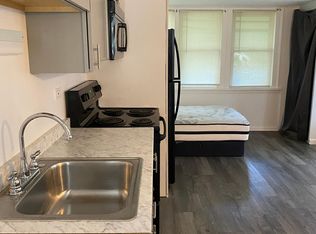 21 Locust Ave FLOOR 1, Troy, NY 12180