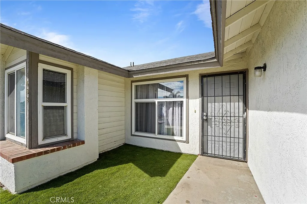 3 bed, 1.5 bath, 1052 sqft, $2,500 — Photo 4