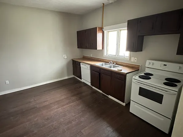 802 W 9th St #1, Lorain, OH 44052