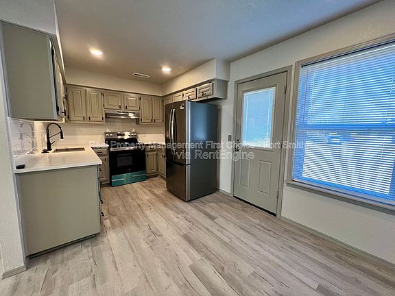 4th image of 1709 Brooken Hill Dr