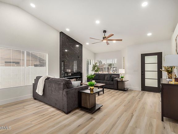 3rd image of 6217 W COMET Avenue
