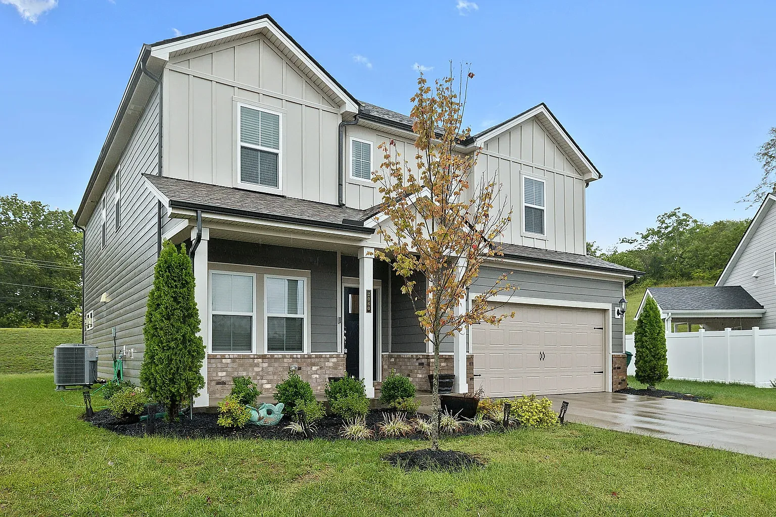 5 bed, 3018 sqft, $3,300 — Photo 1