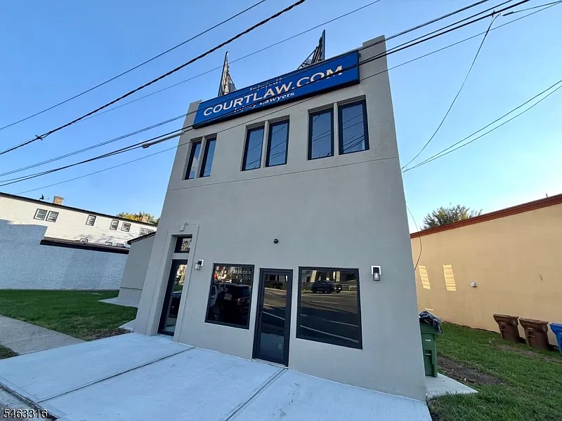 1313 W Baltimore Ave