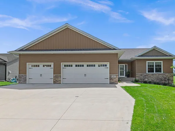 207 Bouldercrest Ave NE, Owatonna, MN 55060