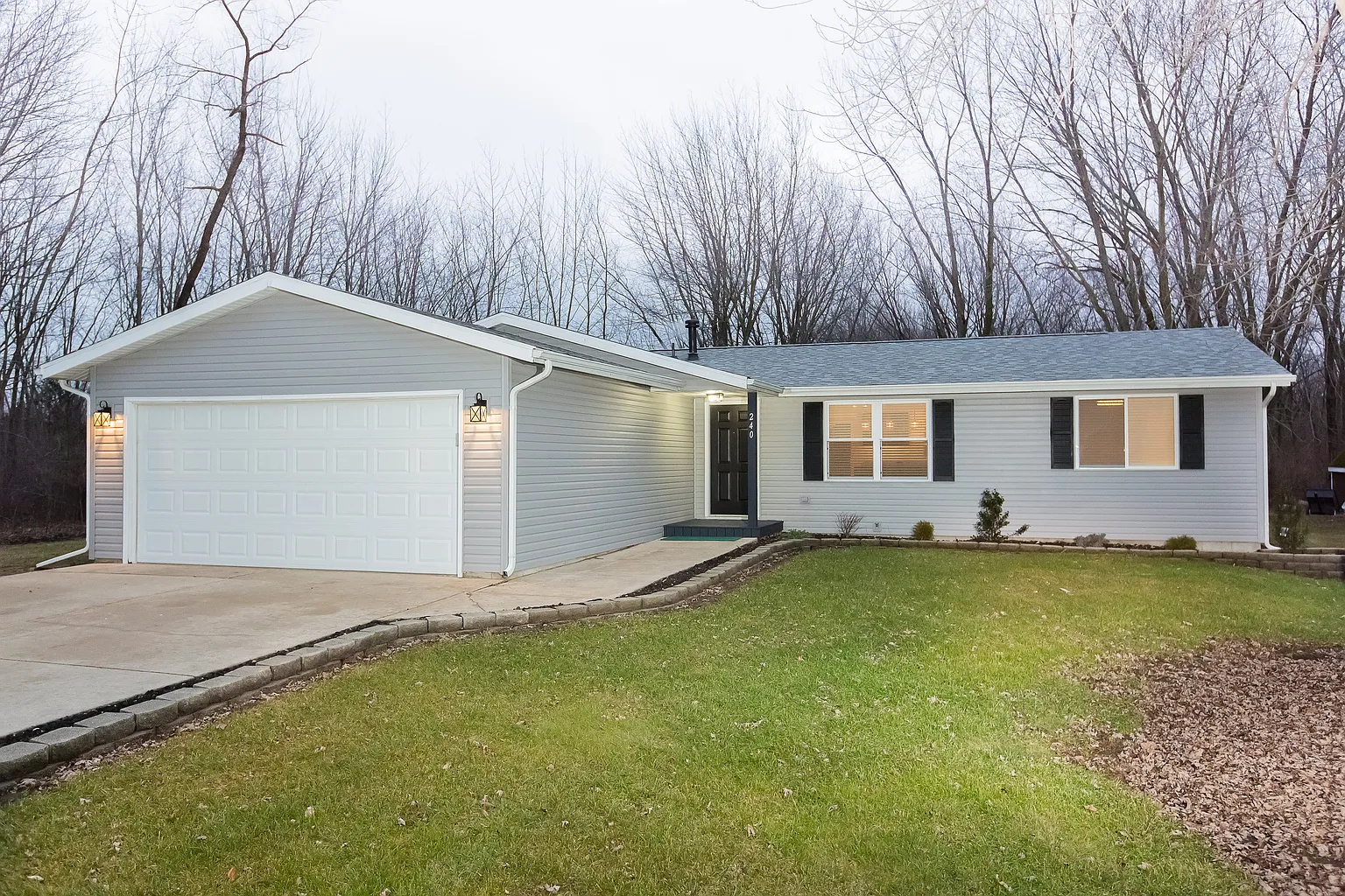 240 Barr St photo 1