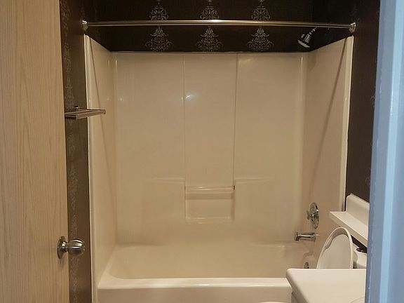 4th image of 2250 Highview Ln W #102