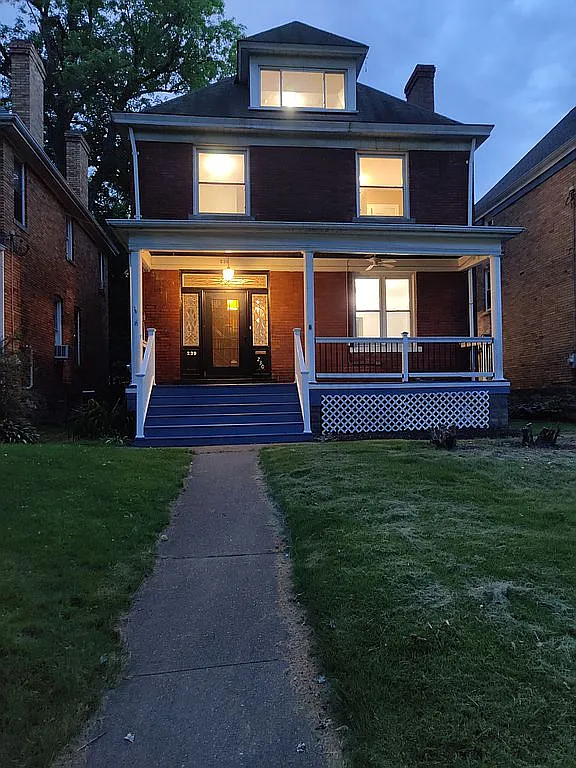 230 Chadwick St photo 1