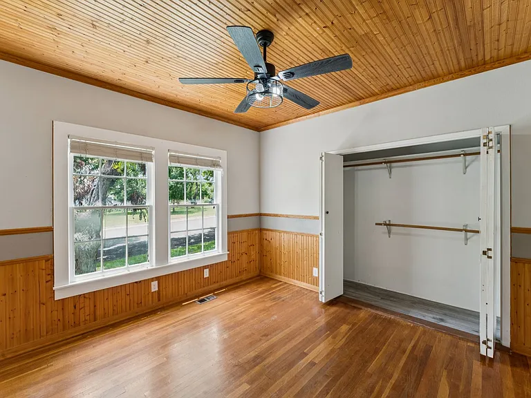 207 S Porter St — Photo 34