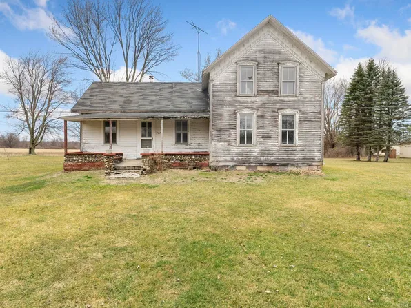 7075 Galbraith Line Rd, Lexington, MI 48450