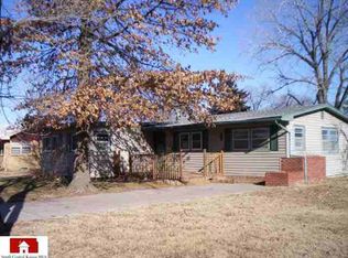 1902 Moyle St, Augusta, KS 67010
