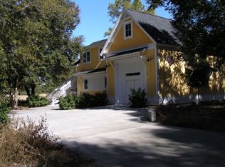 51 Downing Dr, Beaufort, SC 29907
