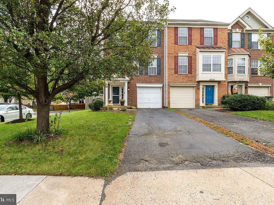 1st image of 12033 Country Mill Dr