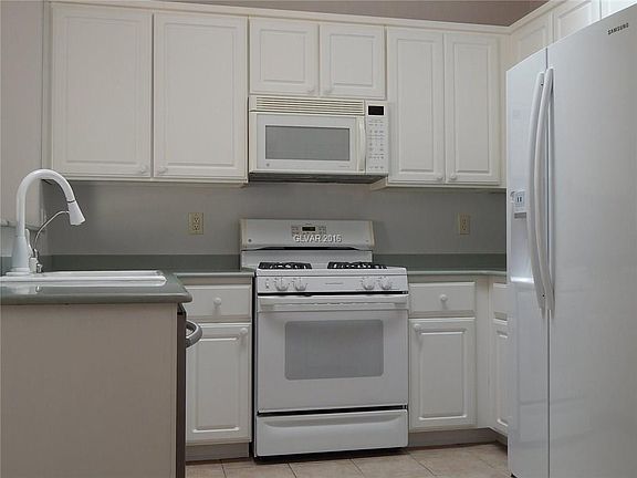 4th image of 2164 Fairweather St