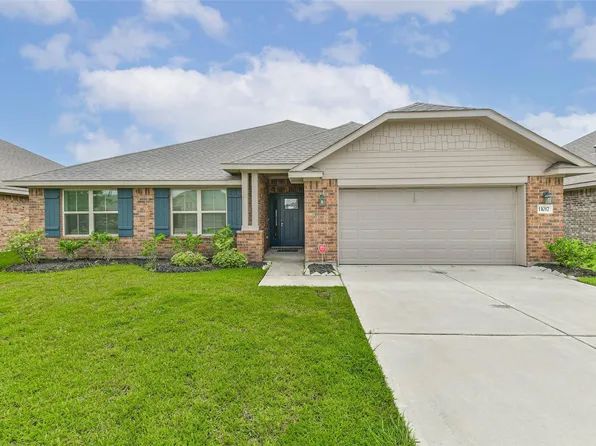 11017 Webber Ln, Texas City, TX 77591
