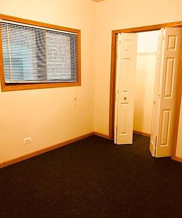 5th image of 2033 W Huron St #2SE
