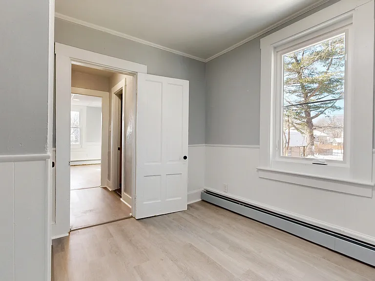 27 Nason St #D — Photo 14