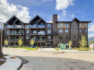 10 Cascade Dr #207, Bighorn No. 8, AB T1W2W2