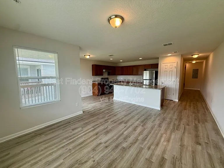 9121 Western Way #4 — Photo 5