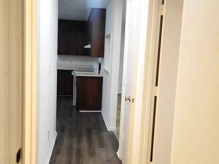 607 Longleaf Rd #B — Photo 18