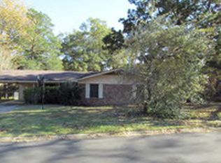 1411 W Lakeshore Dr, Natchitoches, LA 71457