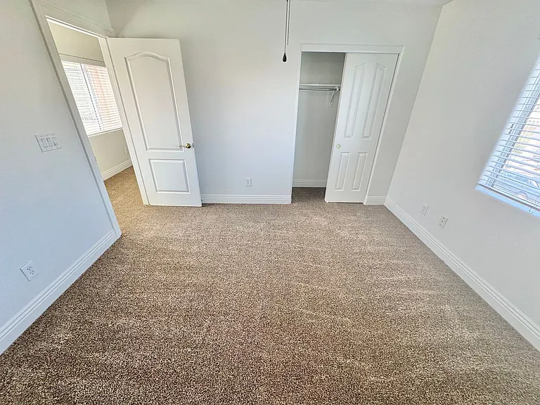 9469 Thatched Sunlight Ct — Photo 14