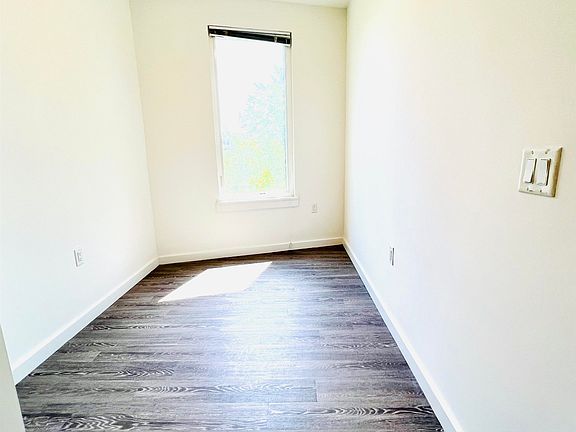 5th image of 61 Virginia Ave #303