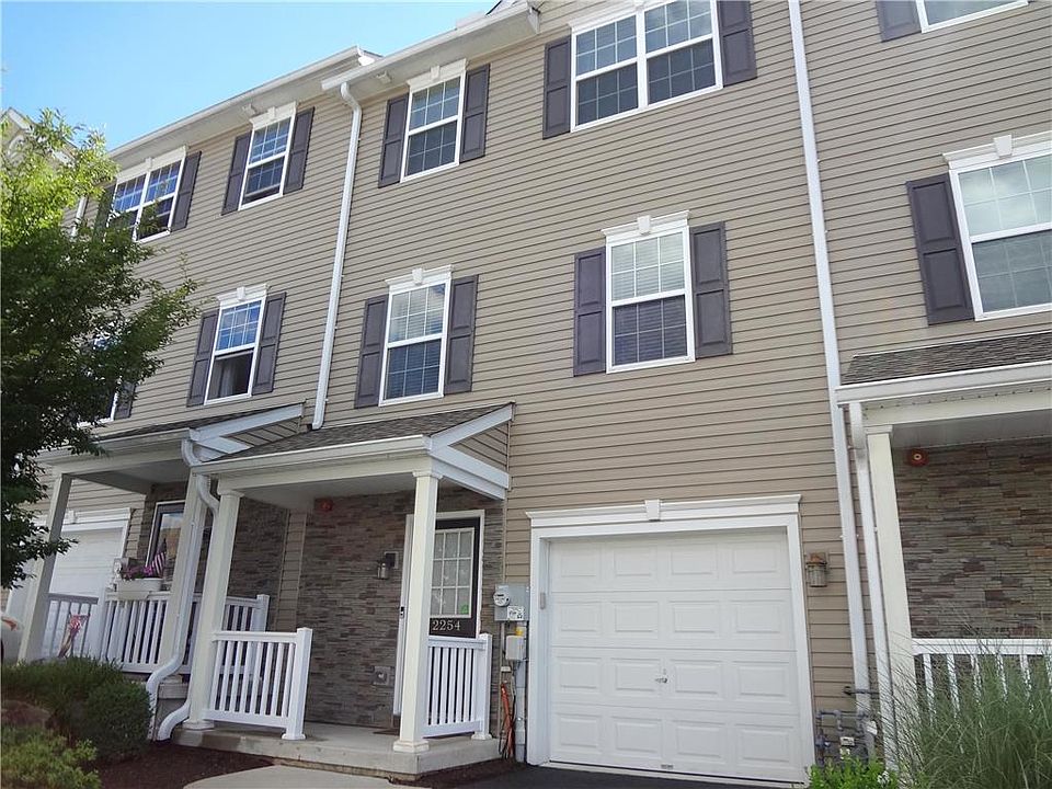 2222 Rising Hill Rd Whitehall PA Zillow