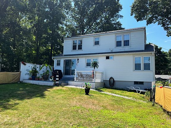 10 Beach Park Rd, Clinton, CT 06413 | MLS #24034131 | Zillow