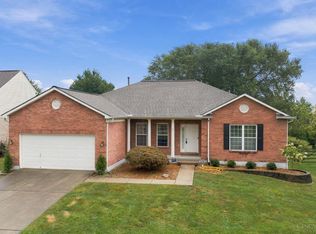 10187 Meadowknoll Dr, Loveland, OH 45140